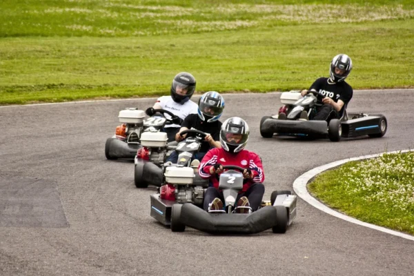 Ile kosztuje karting w Poznaniu? Cennik toru Le Mans